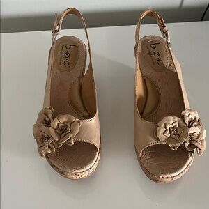 b.o.c.  Bohemian Women's Tan Floral Slingback.Comfort, quality and style. Size 7